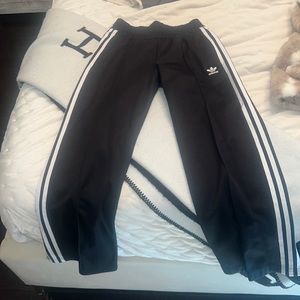 Adidas track pants size xs never worn
